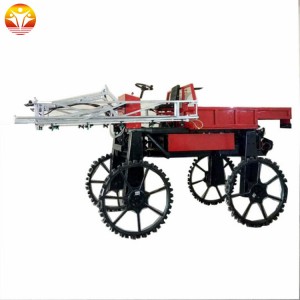 Self- propelled sprayer machine large agricultural tractor boom sprayer for corn