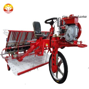 High-efficiency farming self-propelled high-speed rice field transplanter